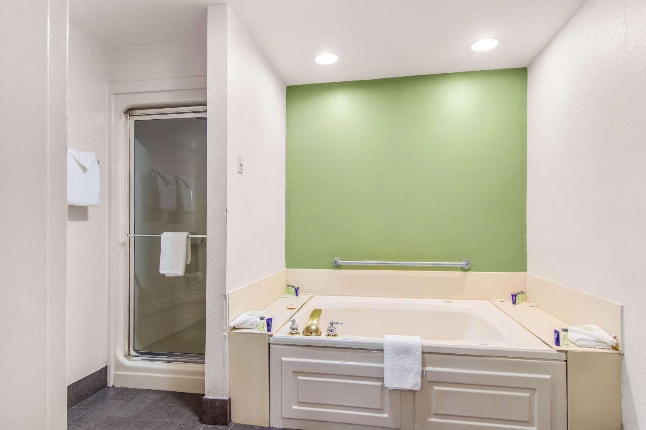 Sleep Inn Austintown - Youngstown, West Экстерьер фото