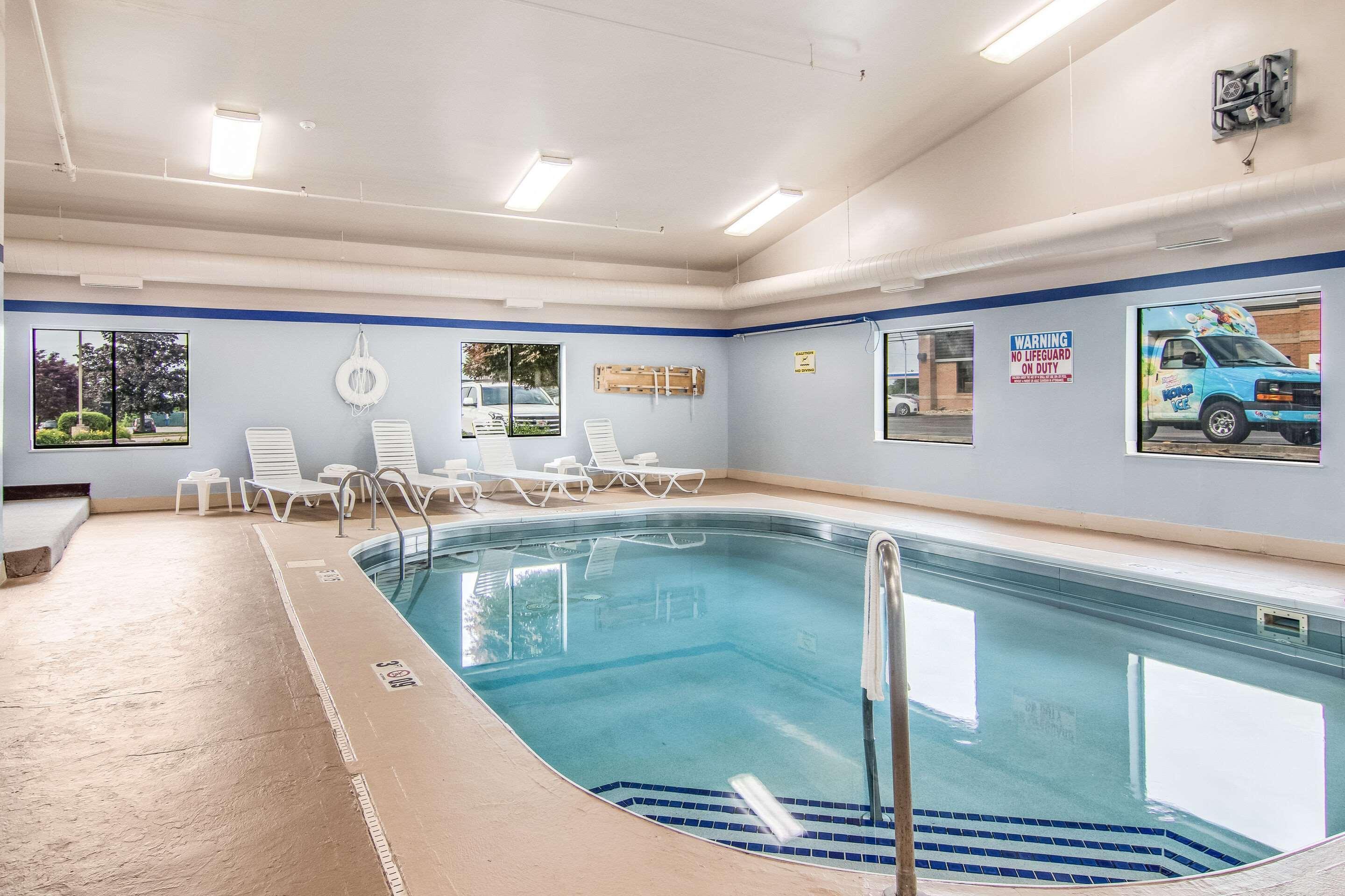 Sleep Inn Austintown - Youngstown, West Экстерьер фото